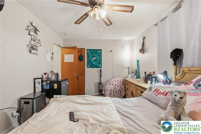 3044 Pennsylvania Street, South Whitehall Twp, PA 18104