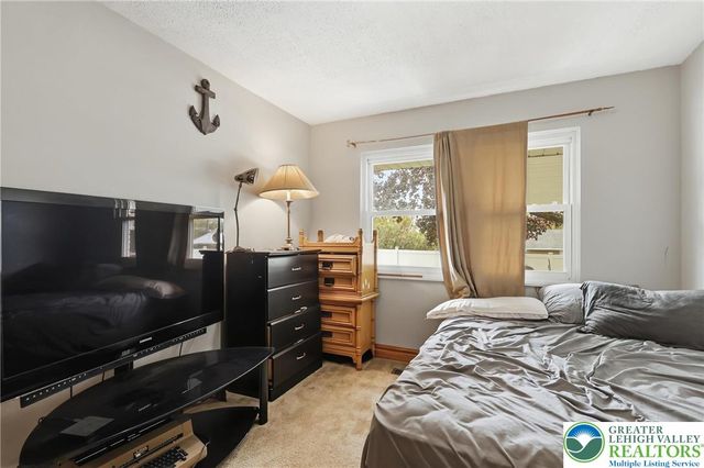 3044 Pennsylvania Street, South Whitehall Twp, PA 18104