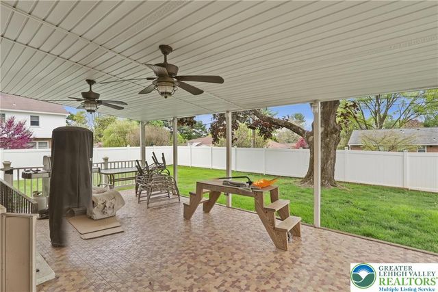 3044 Pennsylvania Street, South Whitehall Twp, PA 18104