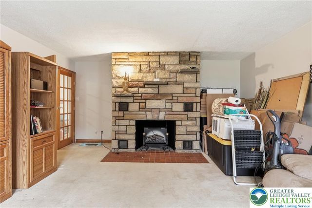 3044 Pennsylvania Street, South Whitehall Twp, PA 18104