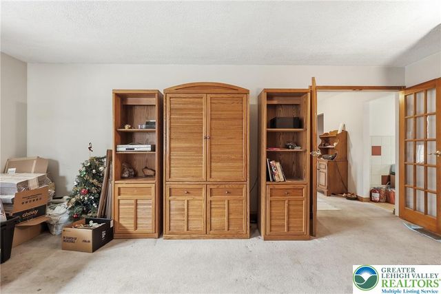 3044 Pennsylvania Street, South Whitehall Twp, PA 18104