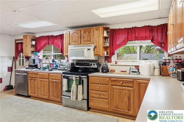 3044 Pennsylvania Street, South Whitehall Twp, PA 18104