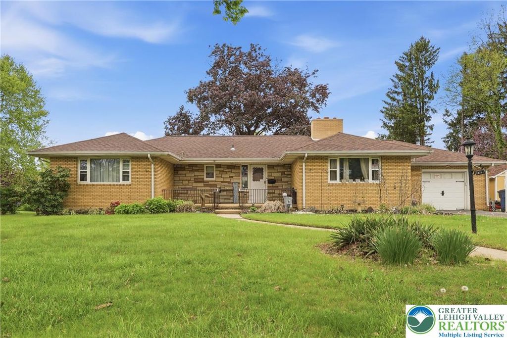 3044 Pennsylvania Street, South Whitehall Twp, PA 18104
