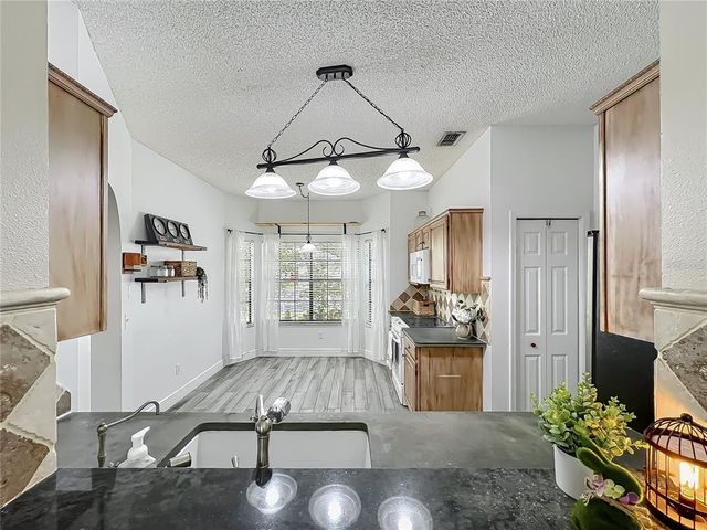 998 PIEDMONT OAKS DRIVE, Apopka, FL 32703