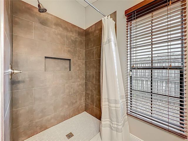 998 PIEDMONT OAKS DRIVE, Apopka, FL 32703
