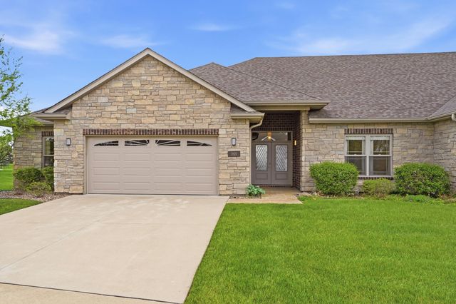 3920 TOLARIAN DR, Columbia, MO 65203