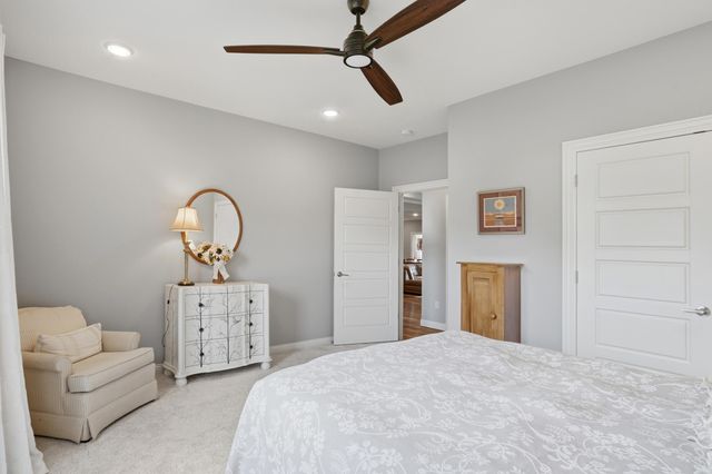 3920 TOLARIAN DR, Columbia, MO 65203