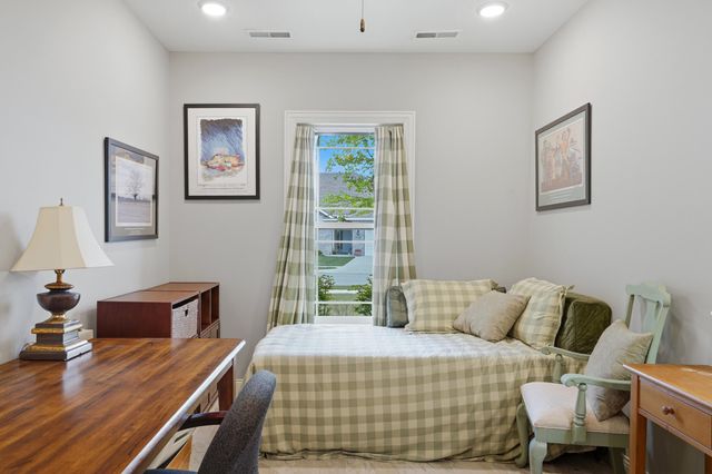 3920 TOLARIAN DR, Columbia, MO 65203