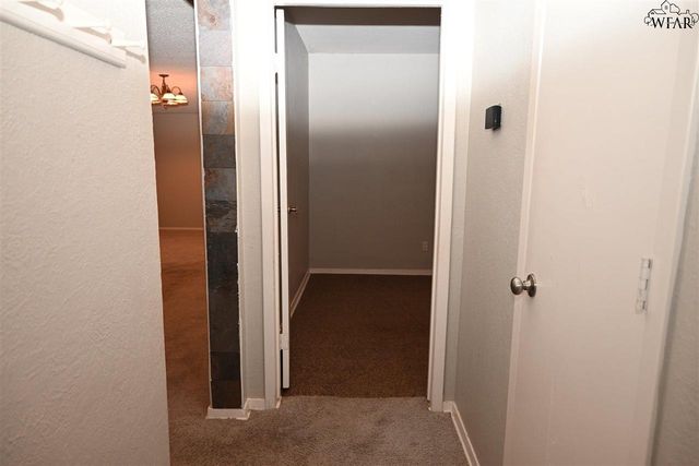 801 N AVENUE C, Burkburnett, TX 76354