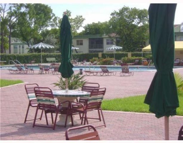 4138 NW 88th Avenue 104, Coral Springs, FL 33065