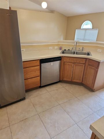 1411 S MARY STREET, Eustis, FL 32726