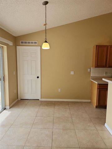 1411 S MARY STREET, Eustis, FL 32726