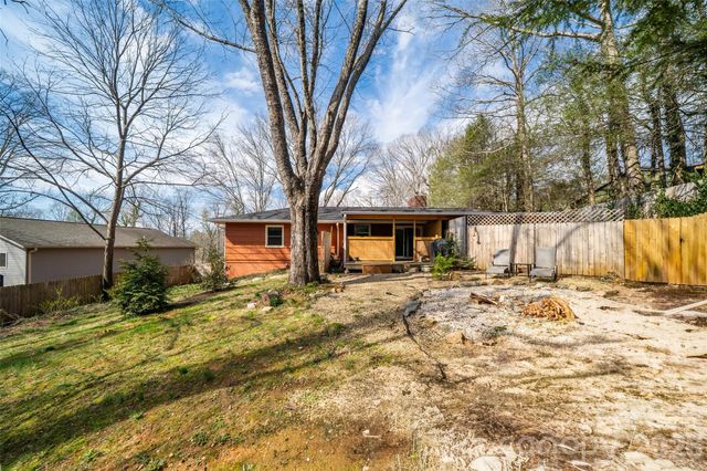 131 Locust Court, Arden, NC 28704