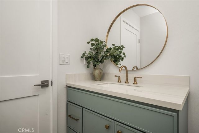 3721 La Colmena Way, Los Alamitos, CA 90720