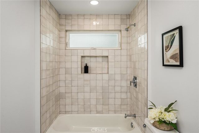 3721 La Colmena Way, Los Alamitos, CA 90720