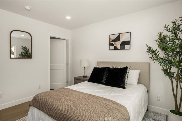 3721 La Colmena Way, Los Alamitos, CA 90720