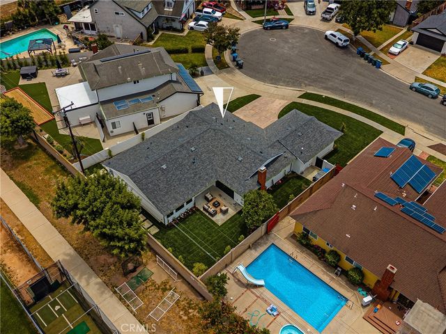 3721 La Colmena Way, Los Alamitos, CA 90720