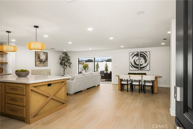 3721 La Colmena Way, Los Alamitos, CA 90720