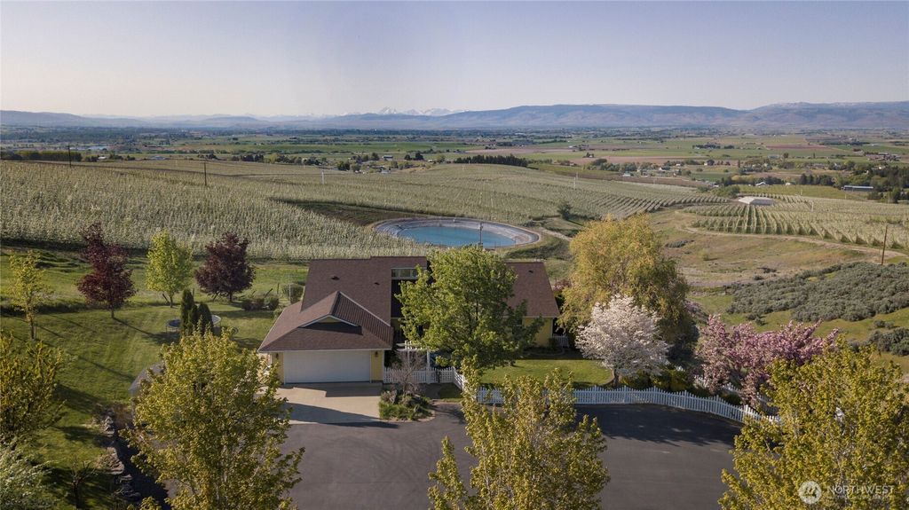 1677 Dodge Road, Ellensburg, WA 98926