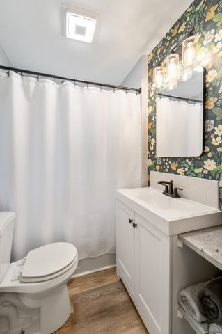 1516 57th Place, Des Moines, IA 50311