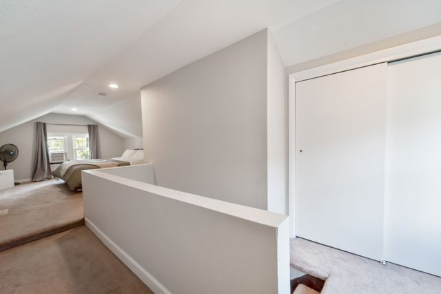 1516 57th Place, Des Moines, IA 50311
