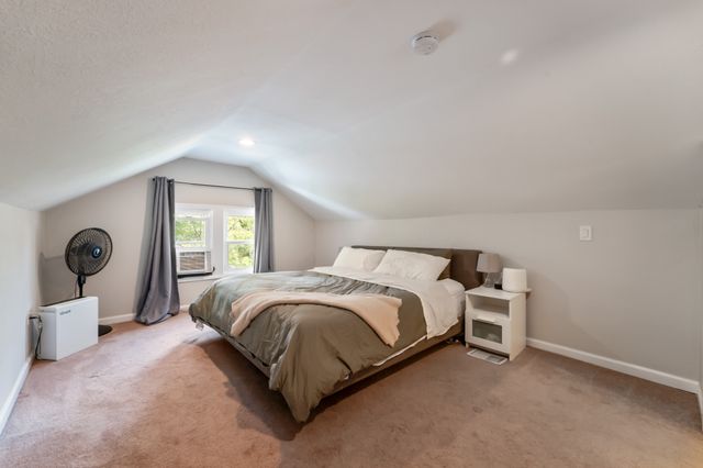 1516 57th Place, Des Moines, IA 50311