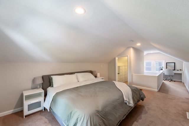 1516 57th Place, Des Moines, IA 50311
