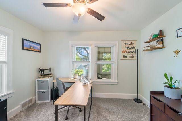 1516 57th Place, Des Moines, IA 50311