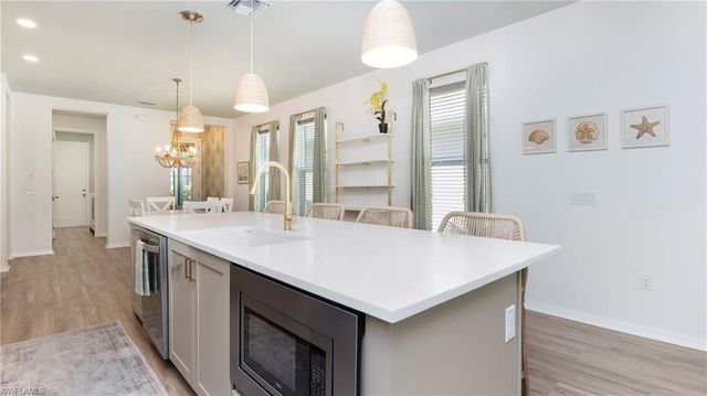 14103 Nautica CT, Naples, FL 34114