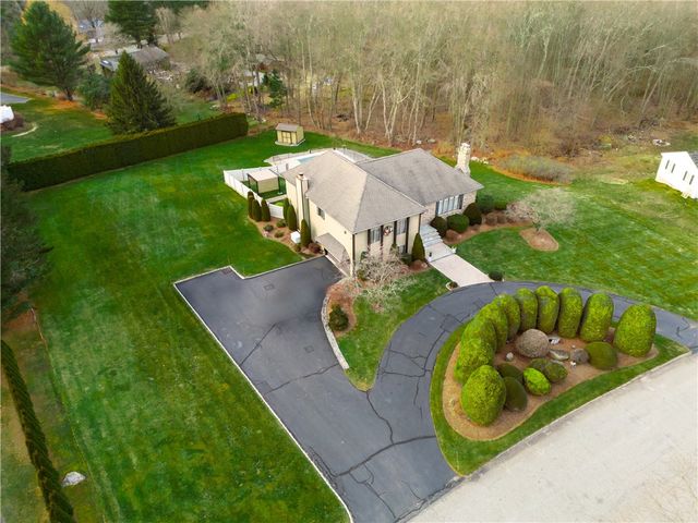 6 Christopher Drive, Johnston, RI 02919