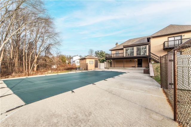 6 Christopher Drive, Johnston, RI 02919