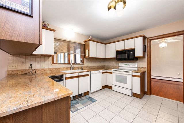 6 Christopher Drive, Johnston, RI 02919