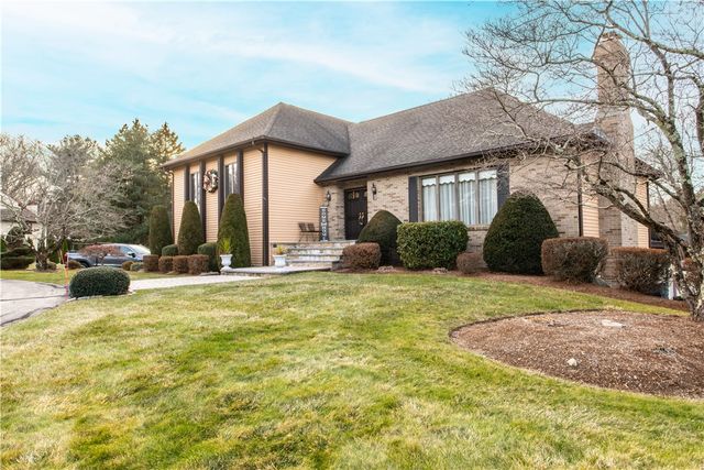 6 Christopher Drive, Johnston, RI 02919