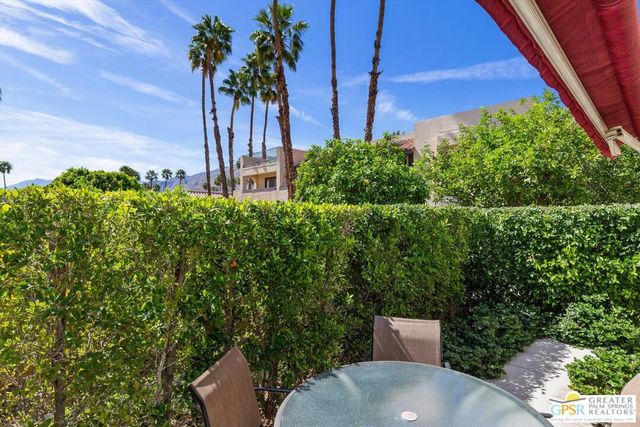 200 E Racquet Club Road 8, Palm Springs, CA 92262