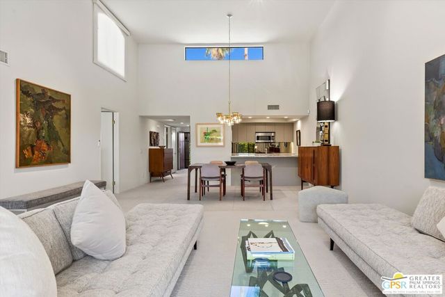 200 E Racquet Club Road 8, Palm Springs, CA 92262