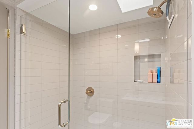 200 E Racquet Club Road 8, Palm Springs, CA 92262