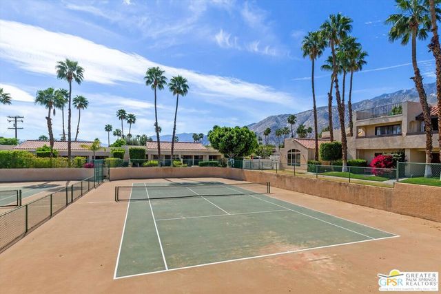 200 E Racquet Club Road 8, Palm Springs, CA 92262