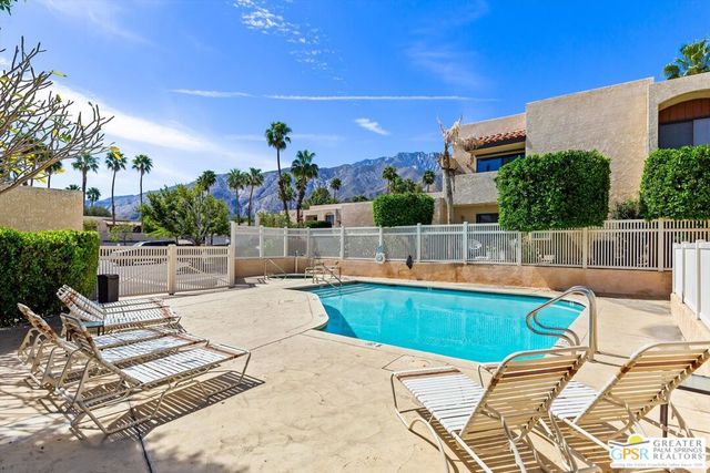 200 E Racquet Club Road 8, Palm Springs, CA 92262