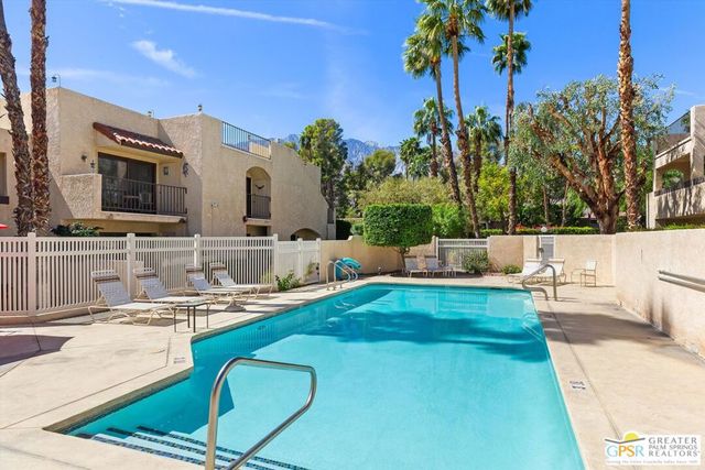 200 E Racquet Club Road 8, Palm Springs, CA 92262