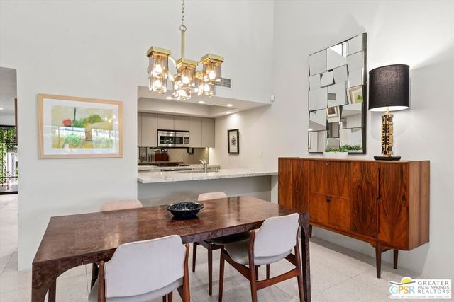 200 E Racquet Club Road 8, Palm Springs, CA 92262