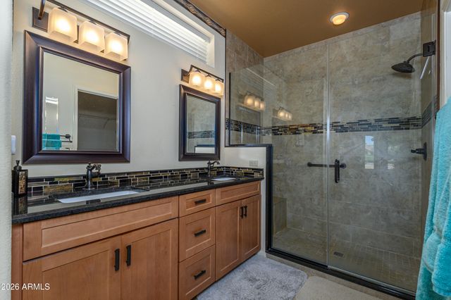 17686 N AMBERWOOD Drive, Surprise, AZ 85374