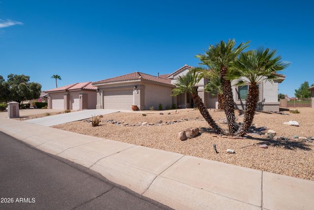 17686 N AMBERWOOD Drive, Surprise, AZ 85374