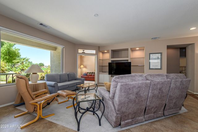 17686 N AMBERWOOD Drive, Surprise, AZ 85374