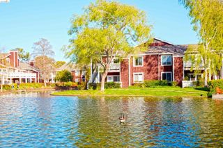 79 Marina Lakes Dr, Richmond, CA 94804