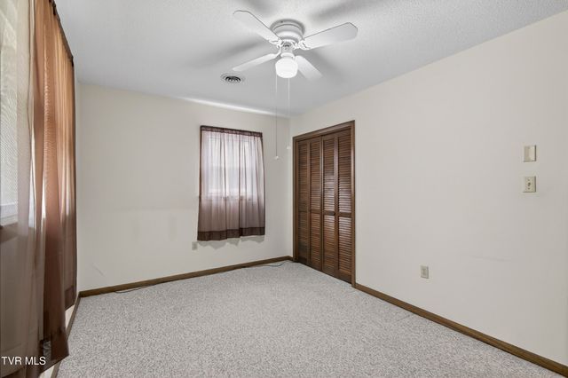 483 Springfield Drive, Bristol, TN 37620