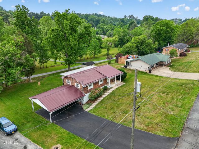 483 Springfield Drive, Bristol, TN 37620