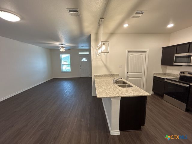 5104 Rose Garden Loop, Killeen, TX 76542