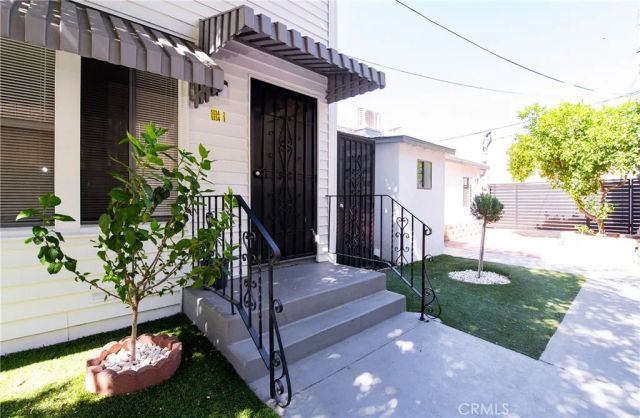 5334 Cleon Avenue, North Hollywood, CA 91601
