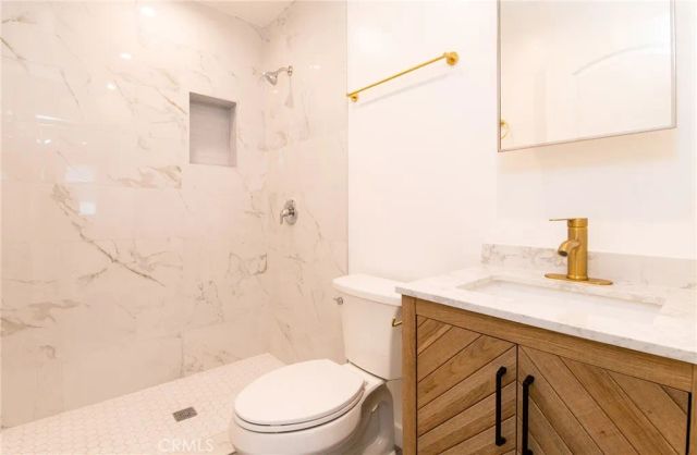 5334 Cleon Avenue, North Hollywood, CA 91601
