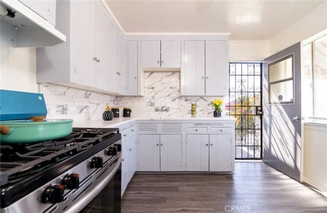 5334 Cleon Avenue, North Hollywood, CA 91601